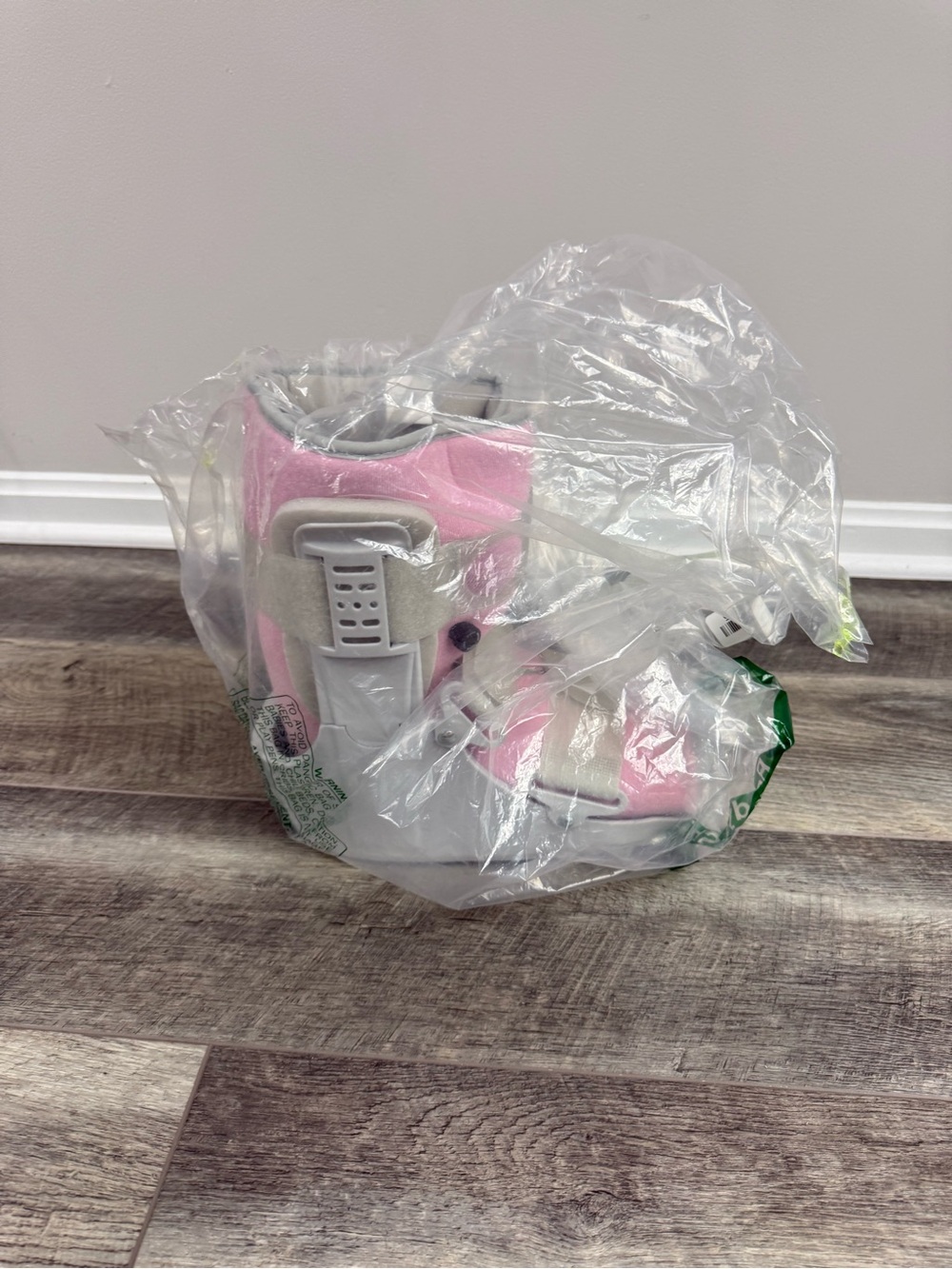 Amazon Pink CAM Walking Boot - Picture 15 of 16